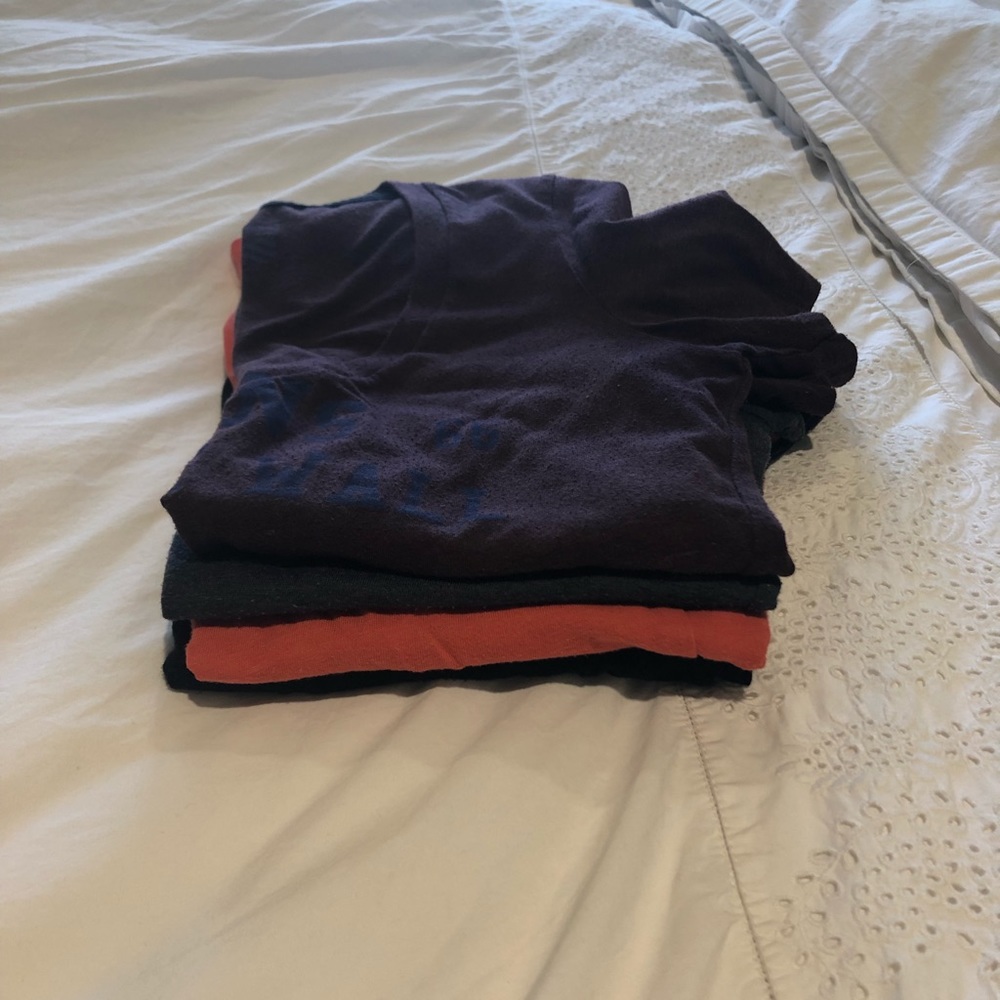 V neck t-shirt bundle